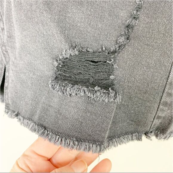 NEW Wild Fable Women's Black Mini Distressed Split Front Jean Skirt Size 2 - Picture 6 of 10